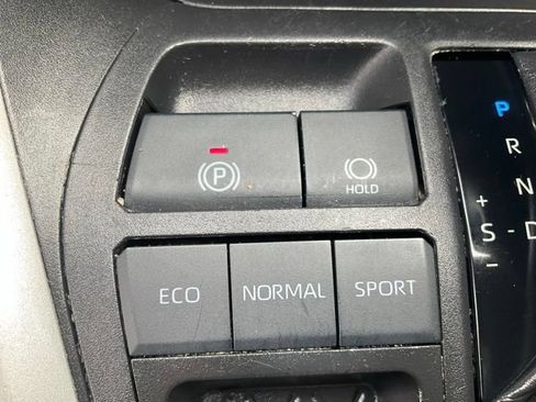 Used 2024 Toyota RAV4 LE FWD image 19