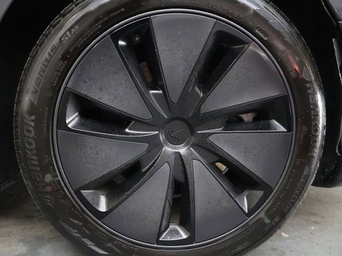Used 2024 Tesla Model 3 Long Range RWD image 29