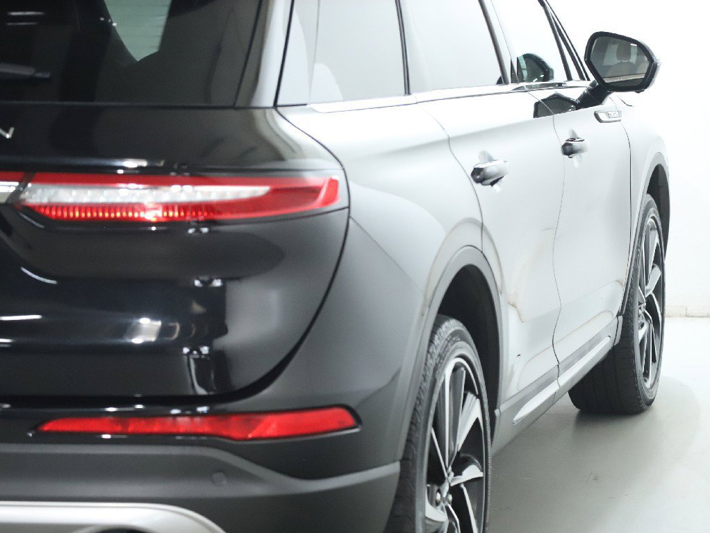 Used 2023 Lincoln Corsair Reserve w/ Equipment Group 201A AWD/4WD image 48