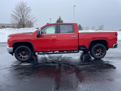 Used 2021 Chevrolet Silverado 2500 LTZ w/ LTZ Premium Package image 2