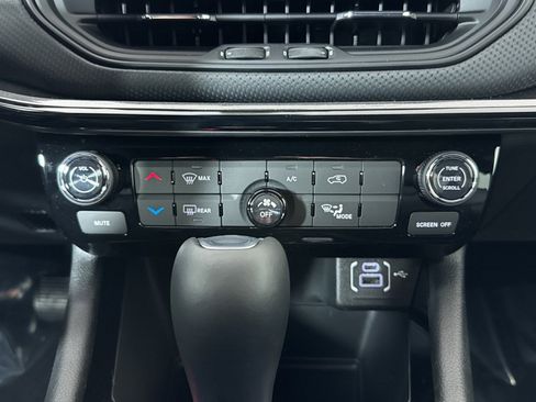 New 2026 Jeep Compass Limited image 23