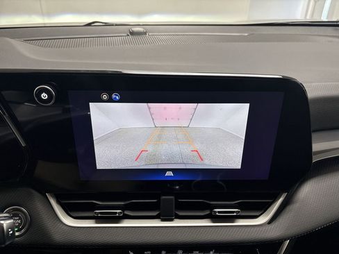 New 2026 Chevrolet Equinox LT image 36