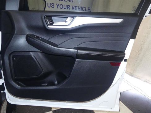 Used 2022 Ford Escape SEL w/ Technology Package image 24