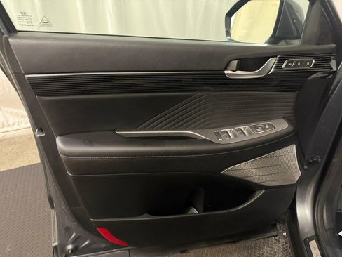 Used 2024 Hyundai Palisade Calligraphy image 24