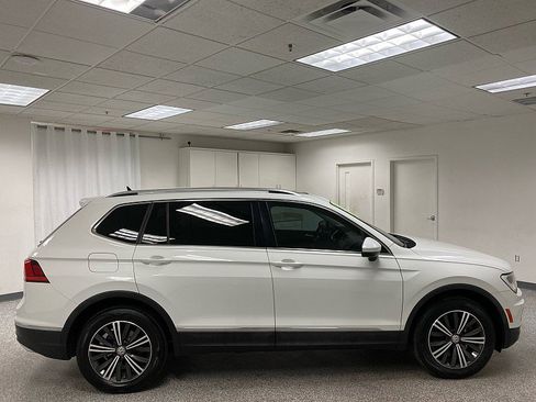 Used 2019 Volkswagen Tiguan SE image 5