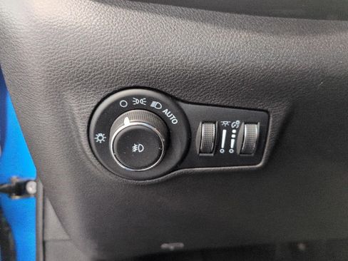 Used 2023 Jeep Compass Limited AWD/4WD image 11
