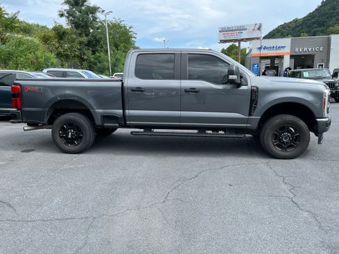 Used 2024 Ford F250 XL w/ STX Appearance Package AWD/4WD image 5
