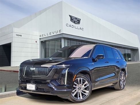 Certified 2026 Cadillac Vistiq Sport image 1