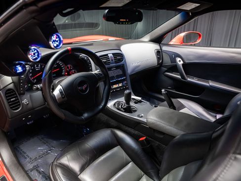 Used 2009 Chevrolet Corvette Z06 w/ Preferred Equipment Group RWD image 10