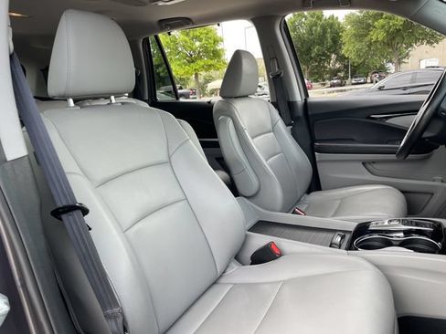 Used 2022 Honda Pilot Touring image 28