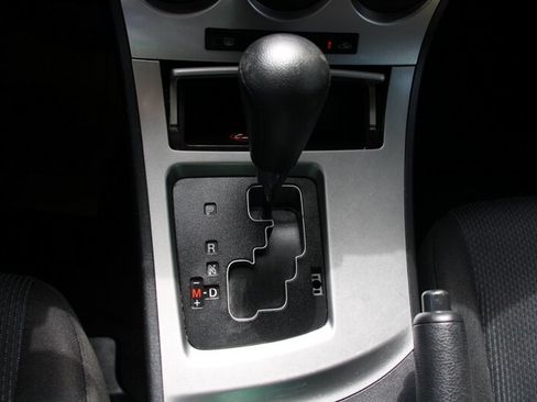 Used 2011 MAZDA MAZDA3 i Sport FWD image 8