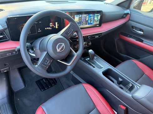 New 2026 Nissan Kicks SV w/ SV Premium Package FWD image 16