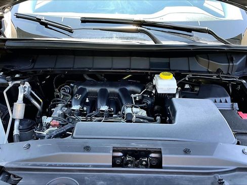 Used 2025 Nissan Pathfinder SV AWD/4WD image 30