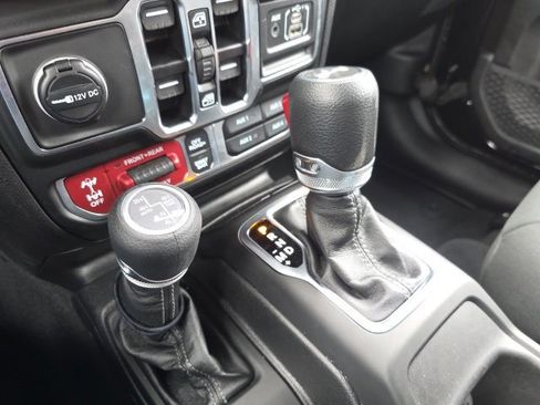 Used 2025 Jeep Wrangler Unlimited Rubicon 4xe w/ Safety Group image 30