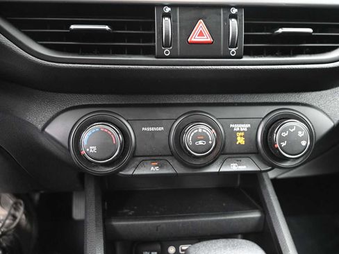 Used 2020 Kia Forte LXS FWD image 13