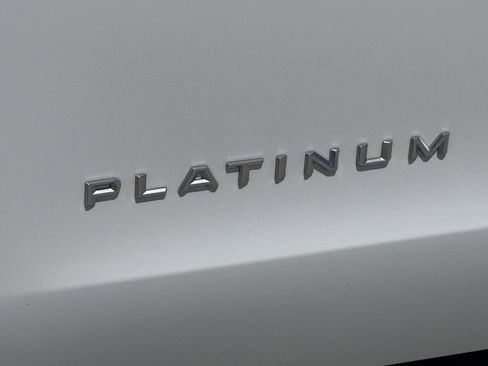 Used 2025 Ford Expedition Max Platinum AWD/4WD image 10
