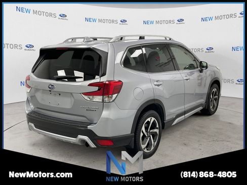 Used 2023 Subaru Forester Touring image 4