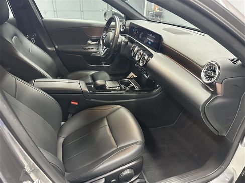 Used 2022 Mercedes-Benz A 220 4MATIC image 11