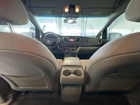 Used 2016 Kia Sedona LX w/ Option Group 020 image 18