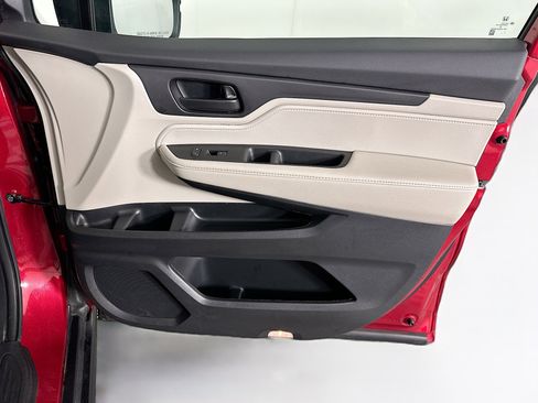 Used 2025 Honda Odyssey EX-L image 34