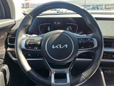 Used 2025 Kia Sportage EX AWD/4WD image 19