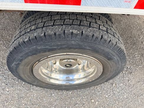 Used 2013 Ford E-450 and Econoline 450 Super Duty w/ PWR Locks & Windows Group RWD image 13