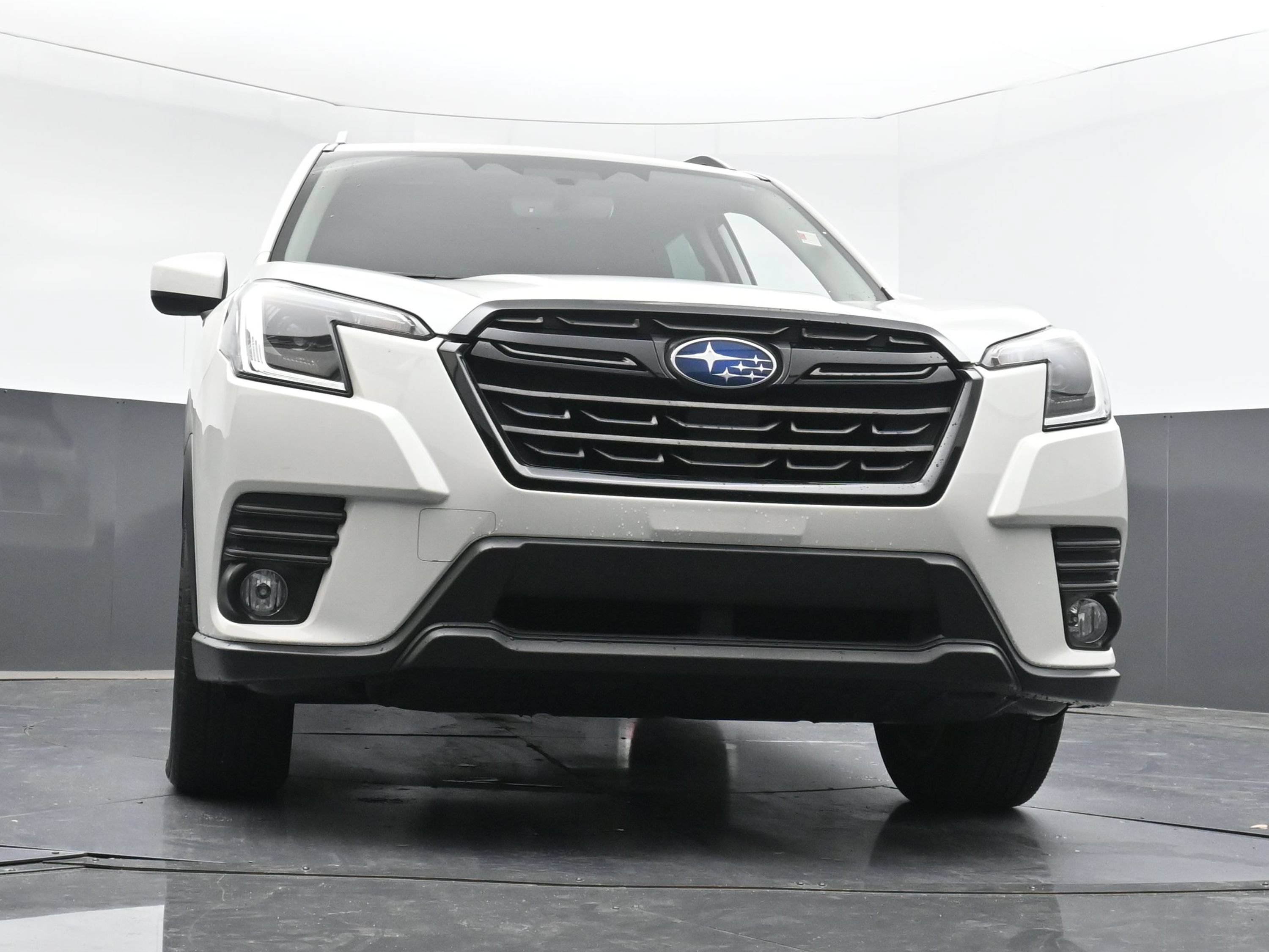 Used 2023 Subaru Forester Premium AWD/4WD image 26
