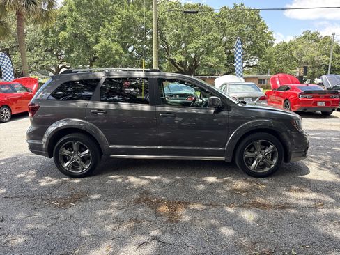 Used 2015 Dodge Journey Crossroad w/ Flexible Seating Group FWD image 6