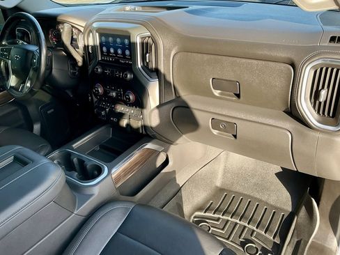 Used 2021 Chevrolet Silverado 1500 LT Trail Boss w/ Convenience Package II image 24