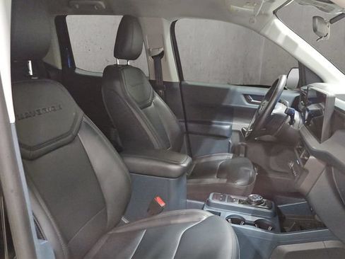 Certified 2025 Ford Maverick Lariat w/ Black Appearance Package AWD/4WD image 22