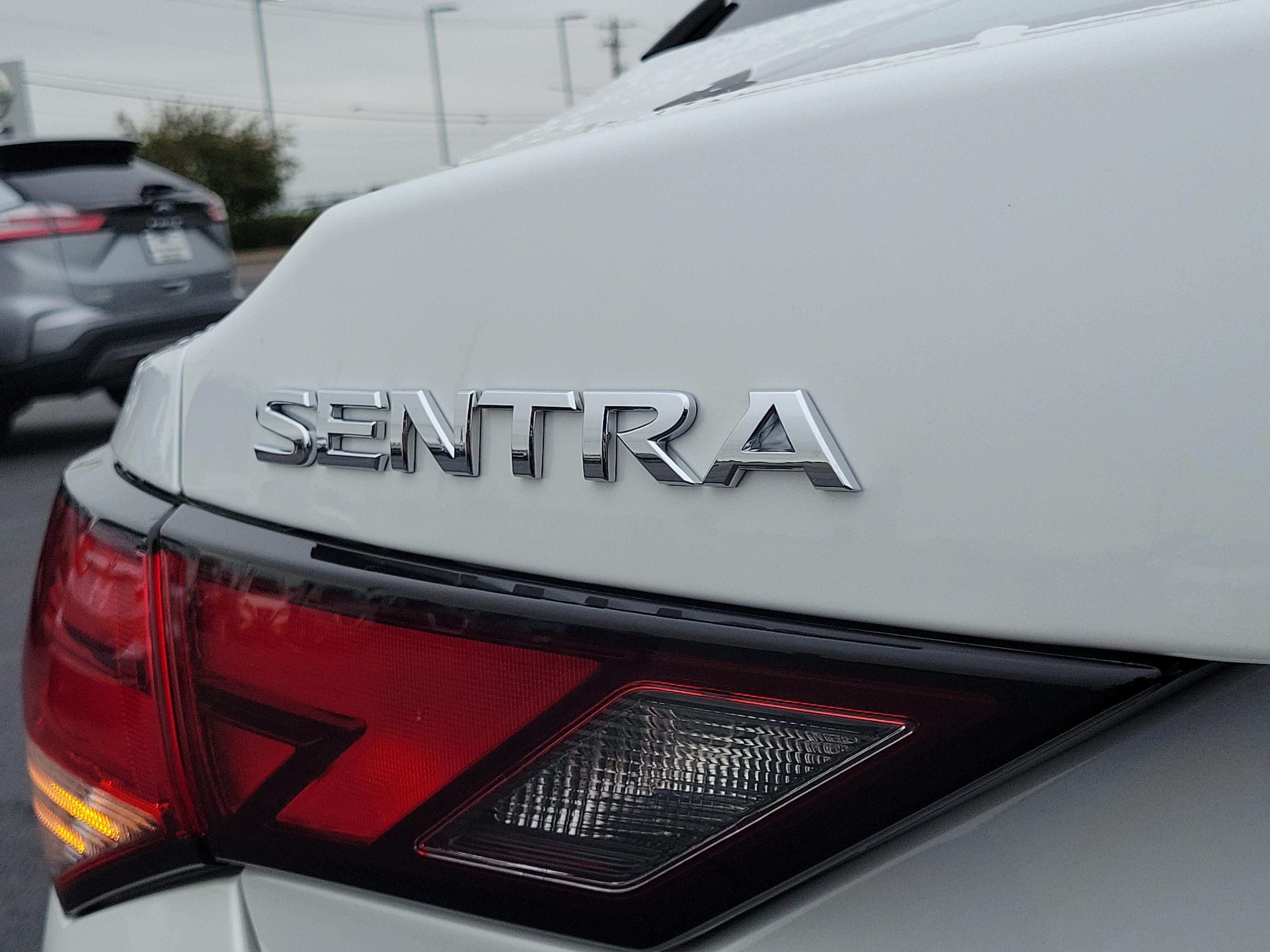 Certified 2025 Nissan Sentra SV FWD image 6