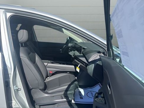 New 2025 Nissan Murano SV image 9