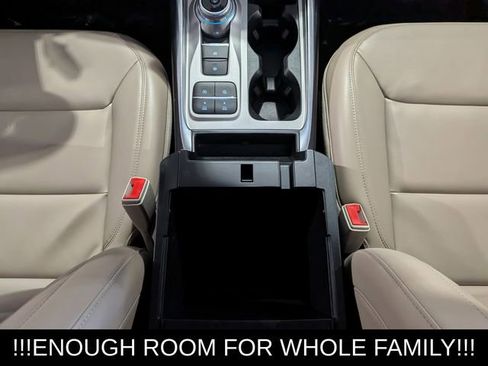 Used 2022 Ford Explorer XLT w/ Equipment Group 202A image 31