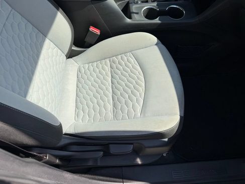 Used 2019 Chevrolet Equinox LT w/ Sun & Navigation Package AWD/4WD image 15