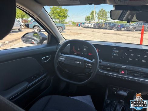 Used 2025 Kia K4 FWD image 42