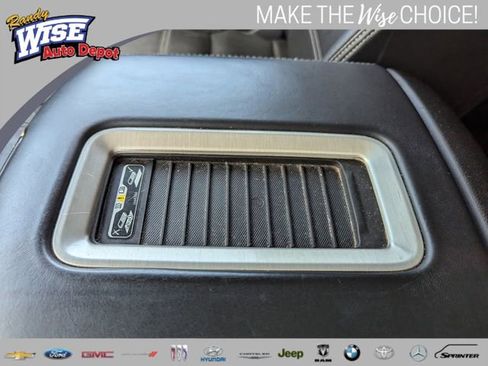 Used 2015 GMC Yukon XL Denali w/ Premium Package image 18