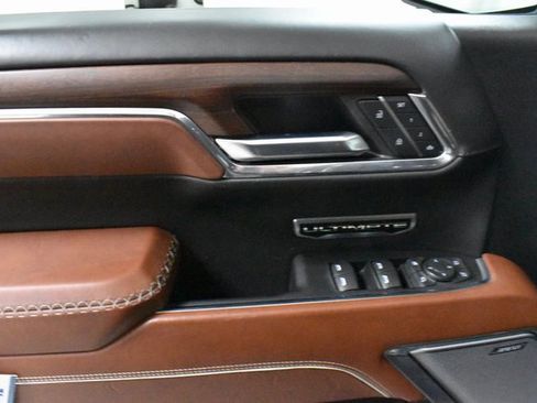 Used 2023 GMC Sierra 1500 Denali Ultimate image 18