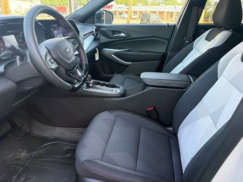 New 2026 Chevrolet Trax RS w/ Sunroof Package FWD image 13