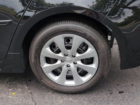 Used 2026 Toyota Corolla LE FWD image 7