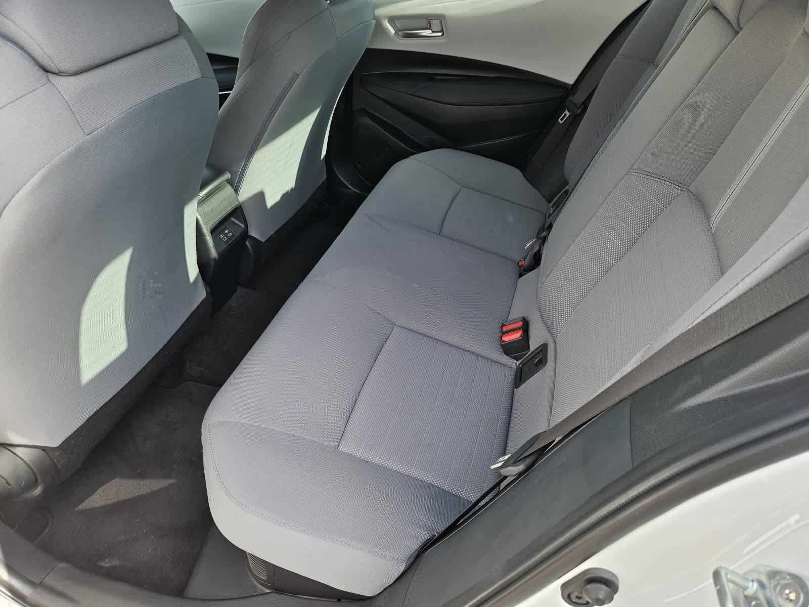 Used 2025 Toyota Corolla SE FWD image 27