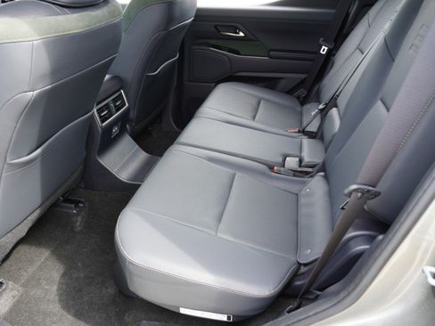 Certified 2025 Lexus GX 550 AWD/4WD image 32