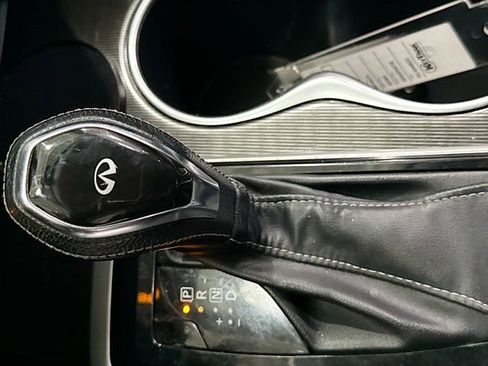 Used 2017 INFINITI QX60 Base image 17