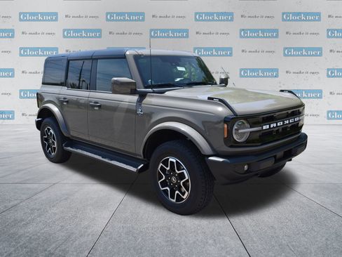 New 2026 Ford Bronco Outer Banks AWD/4WD image 3