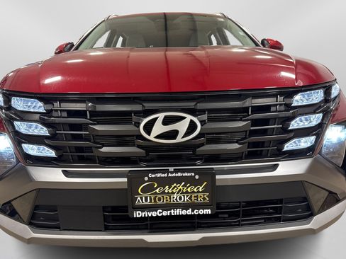 Used 2025 Hyundai Tucson SEL AWD/4WD image 10