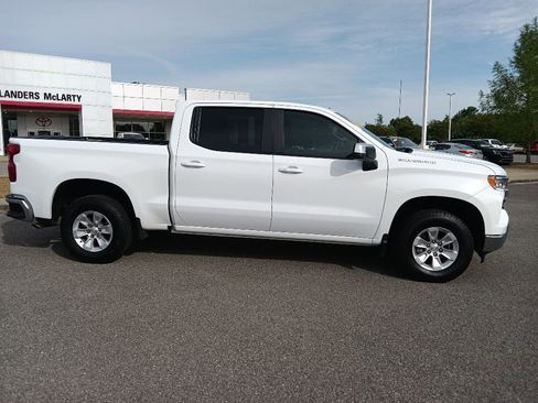 Used 2025 Chevrolet Silverado 1500 LT w/ Work Truck Package AWD/4WD image 2