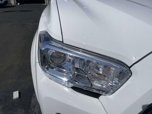 Used 2023 Toyota Tacoma SR5 w/ Technology Package image 14