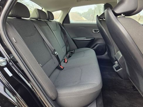 Used 2025 Kia K4 LXS image 26