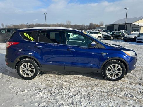 Used 2015 Ford Escape SE image 4