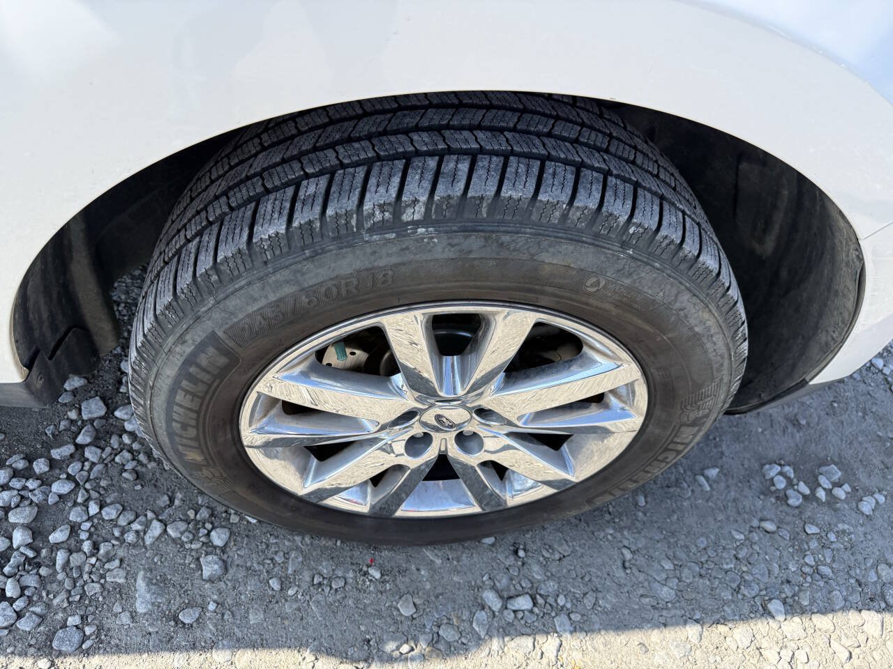 Used 2013 Ford Edge Limited FWD image 12