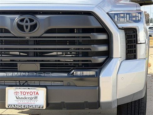 Used 2025 Toyota Tundra Limited image 8